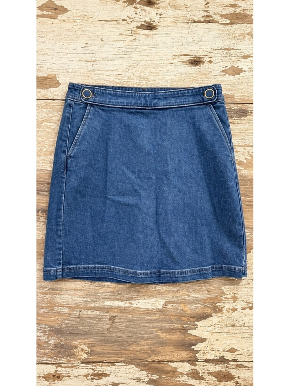 Size 2 chic Ann Taylor Denim Skirt